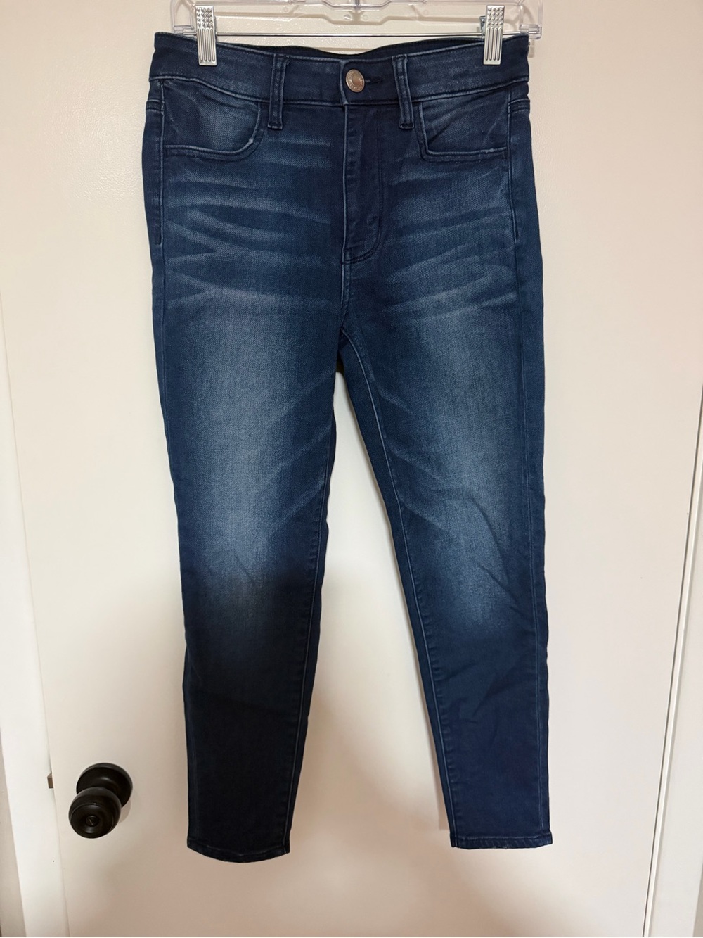 American Eagle Outfitters Dark Wash Skinny Jeans size 6 extra short